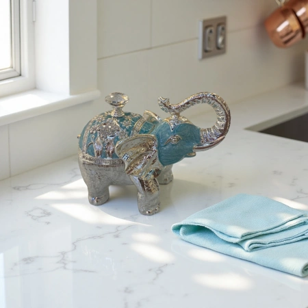 Blue and silver elephant seasoning jar metal craft decorative piece, fashionable kitchen seasoning storage jar Blue and silver elephant seasoning jar metal craft decorative piece, fashionable kitchen seasoning storage jar